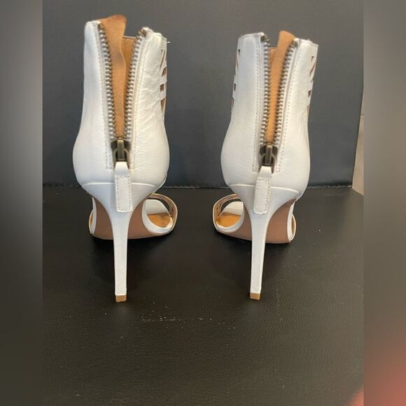 NINE WEST Heels - Picture 5 of 15